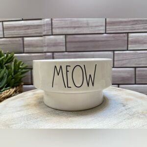 Rae Dunn 🐱 ❤️ “ Meow “ Elevated Pet cat  Bowl New